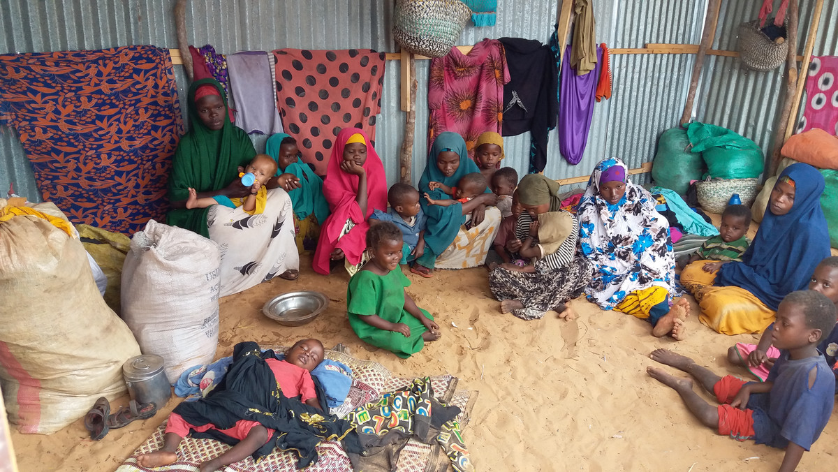 Somalia: koszmar tysięcy ludzi w obozach