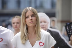 Aleksandra Gajewska przyszła do Sejmu z synem. "Brakuje odpowiedniej infrastruktury"