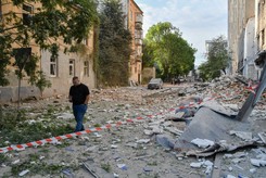 Zmasowany rosyjski atak na Ukrainę, uszkodzony budynek rządu. Polska poderwała myśliwce