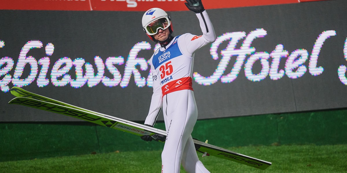 Kamil Stoch zaliczył pechowy weekend z Pucharem Świata w Wiśle. 