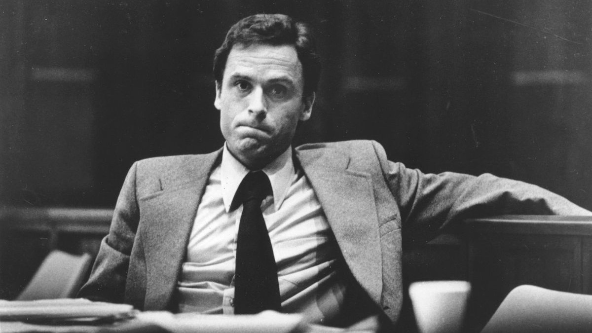 Ted Bundy, suspectat de implicare într-o altă crimă nerezolvată din anii ’70. Cazul unei adolescente, reanalizat