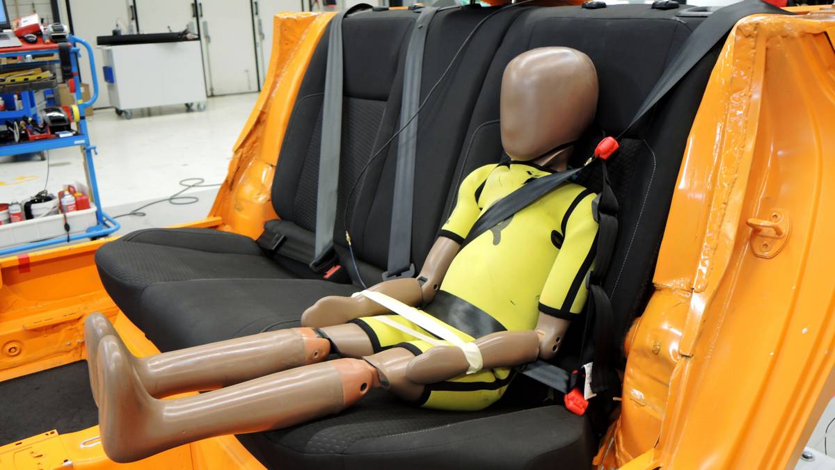 Niemiecki automobilklub ADAC krytykuje tanią alternatywę dla fotelików dziecięcych