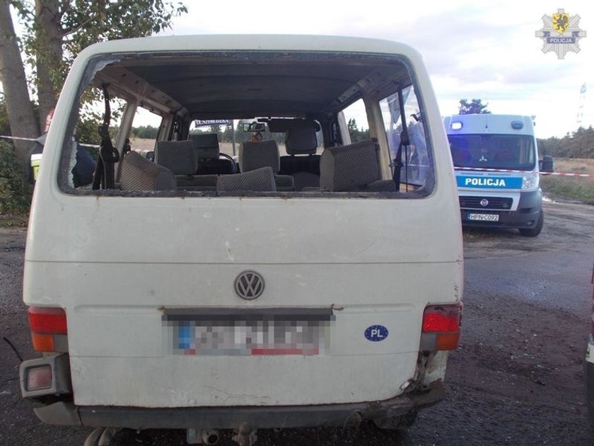 rozbity volkswagen t4