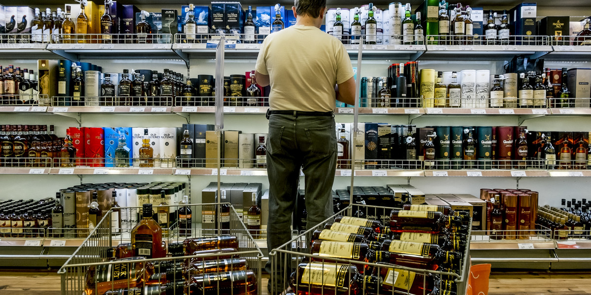 Alkohol z roku na rok będzie droższy.