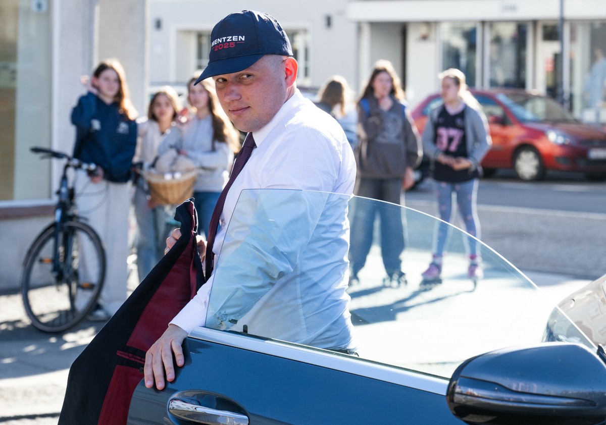 PKW odrzuciła sprawozdanie finansowe Konfederacji. Czapki to nie działalność statutowa