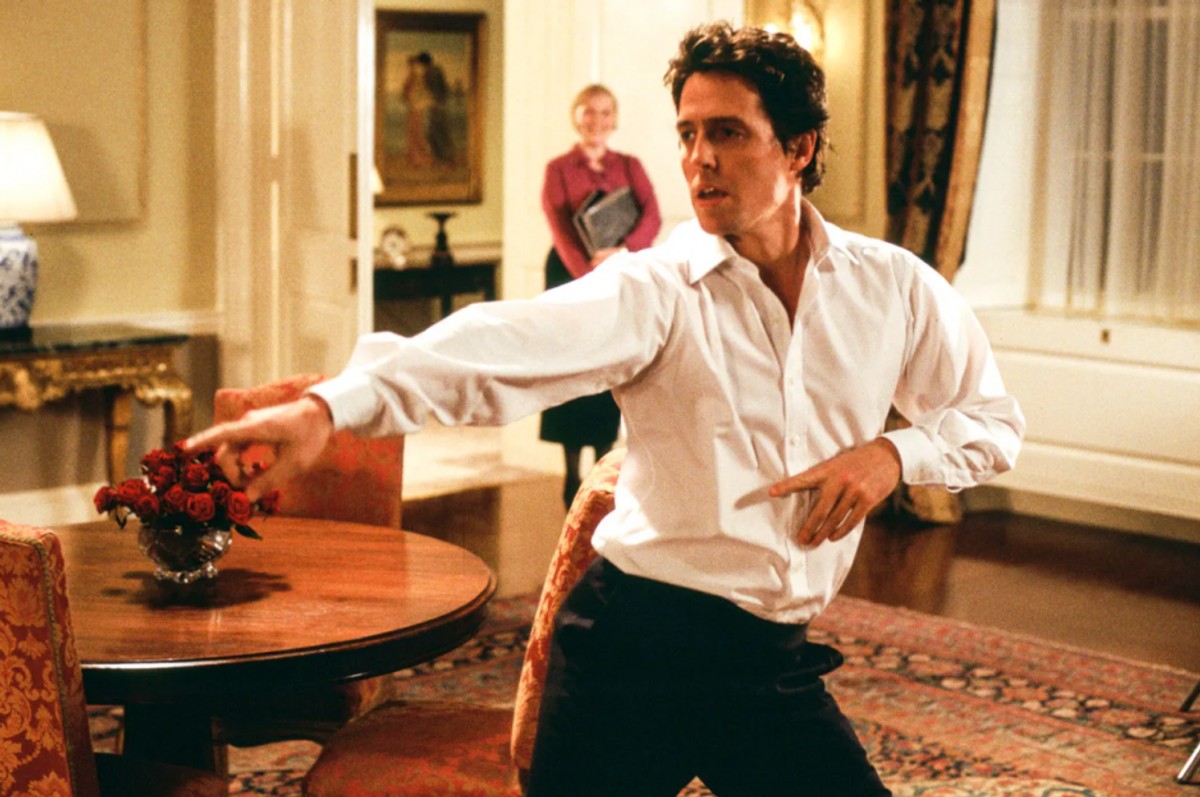 Hugh Grant w filmie "To właśnie miłość"