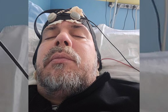 PEVAČ ZAVRŠIO U BOLNICI Objavio sliku i zabrinuo javnost - Priključen na aparate: "Moj život nema smisla"