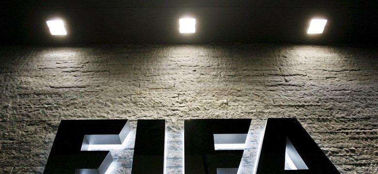 FIFA zawiesza gotowych sprzedać mundial
