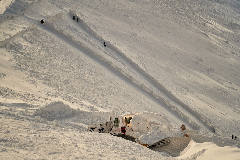 Kasprowy Wierch: otwarta trasa narciarska w Dolinie Gąsienicowej