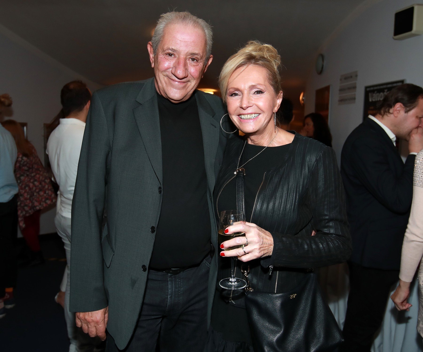 Helena Vondráčková a jej manžel Martin Michal (vľavo).