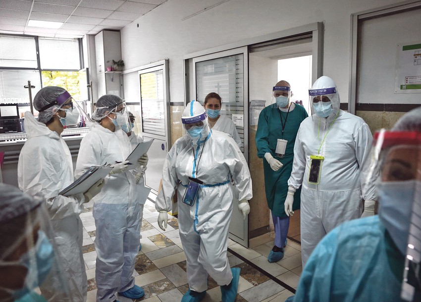 Svi rade sve, pacijenti ni u jednom trenutku ne smeju da budu bez nege