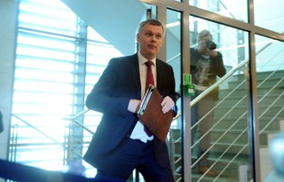 Siemoniak: Kontrakt na śmigłowce to kompetencja rządu. Ufam, że prezydent Duda pozbędzie się emocji z kampanii
