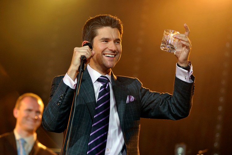 Matt Dusk podczas koncertu na Jazz Jamboree w 2008 roku