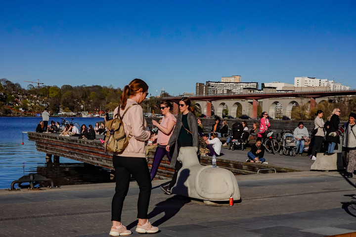 Szwecja: rząd zachęca do aktywności na świeżym powietrzu / źródło: Shutterstock/Alexanderstock23
