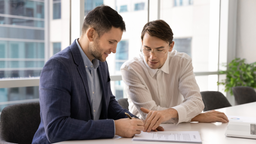 trzy miesiące na przekształcenie umów zlecenia, o dzieło oraz b2b w umowy o pracę. potem skargi na nowych zasadach