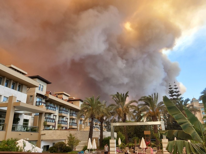 Intezitet požara u Turskoj dostigao 20 megavata