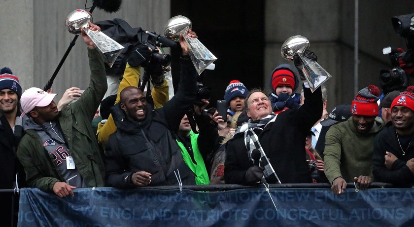 Mistrzowska feta zwycięzców Super Bowl. Alkohol lał się strumieniami