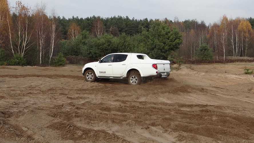 Mitsubishi L200