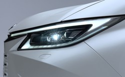 Nowy Lexus trzęsie rynkiem. 7-osobowa wersja znika na pniu