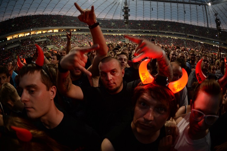 Fani AC/DC na koncercie w Warszawie