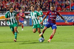 Raków miał wynik, ale w końcówce mocno utrudnił sobie sprawę przed rewanżem [WIDEO]