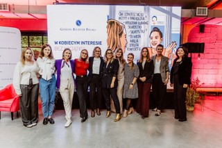 Neuroatypowe Zetki w gabinecie ginekologicznym. Powstał raport