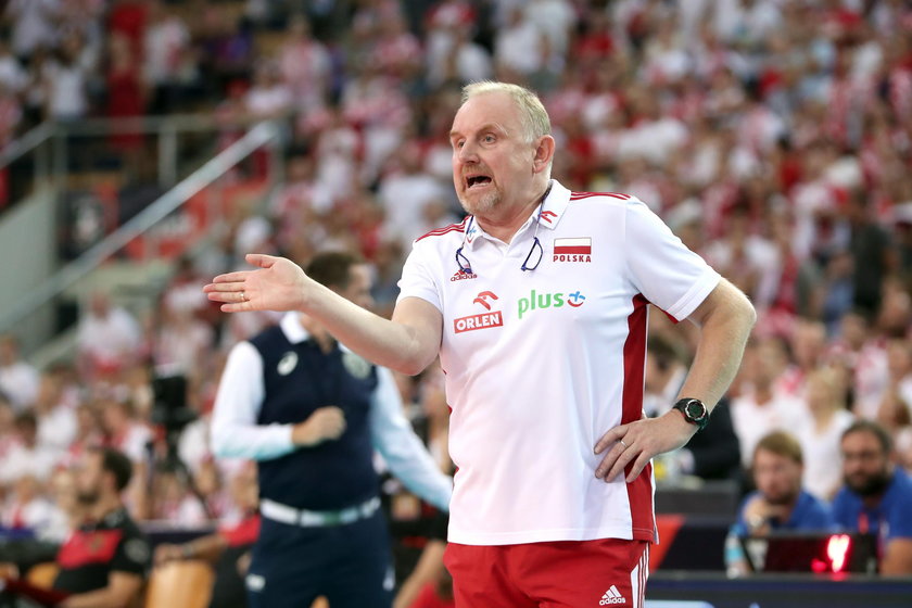 Reprezentantki Polski w siatkówce zbuntowały się przeciwko trenerowi Jackowi Nawrockiemu