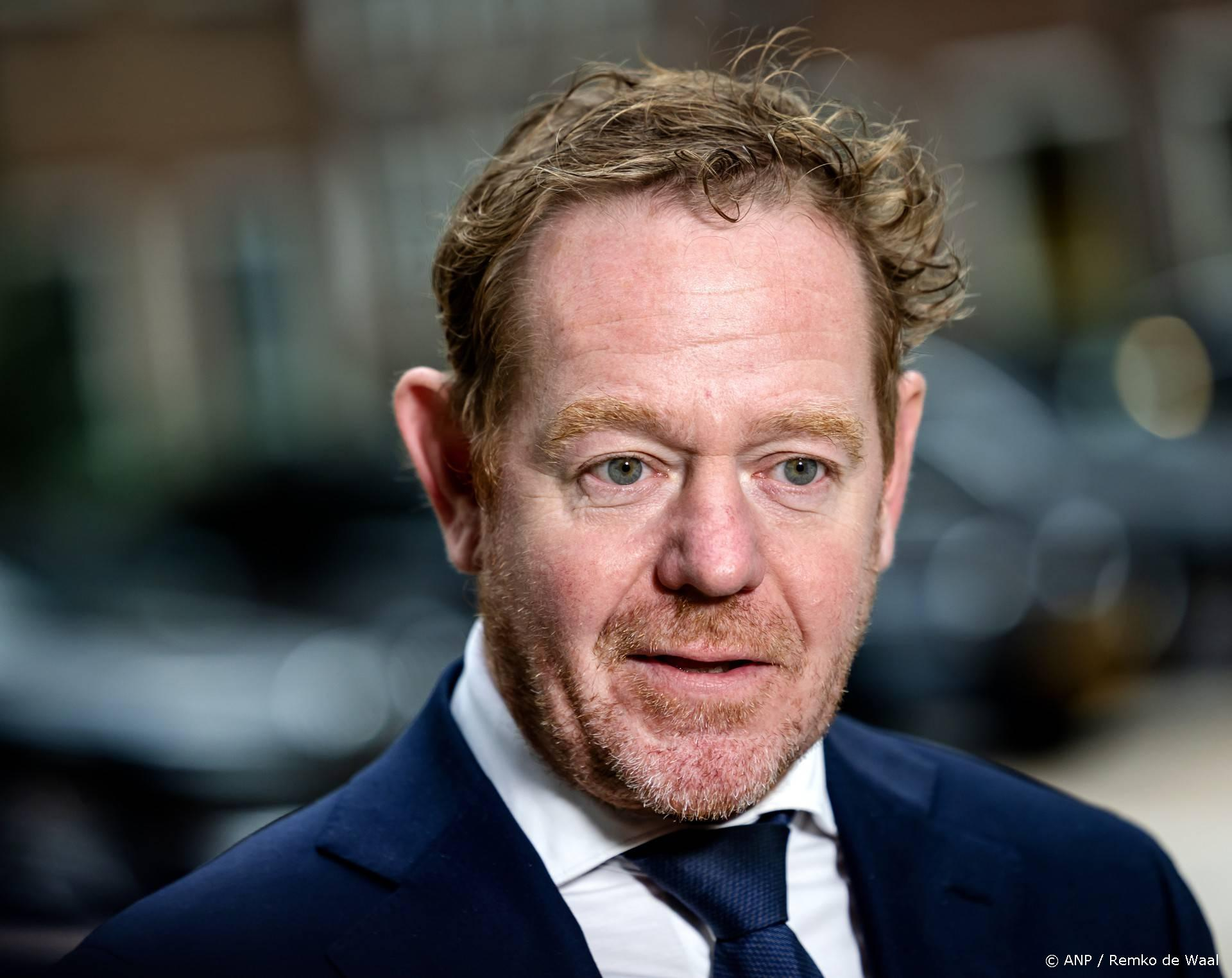 Van Weel 'voorzichtig positief' over Hamas-vredesvoorstel