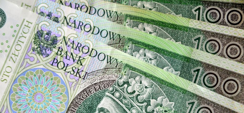 Samorządy czekają na miliardy obiecane przez rząd
