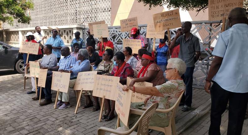 Pensioner bondholders who picket over DDEP