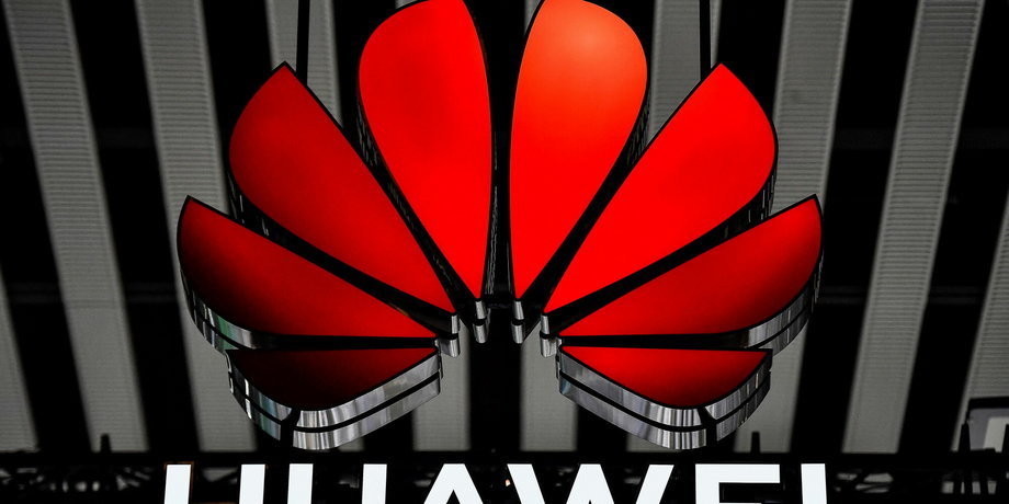 Huawei od dłuższego czasu jest oskarżane o pracę na rzecz Komunistycznej Partii Chin.
