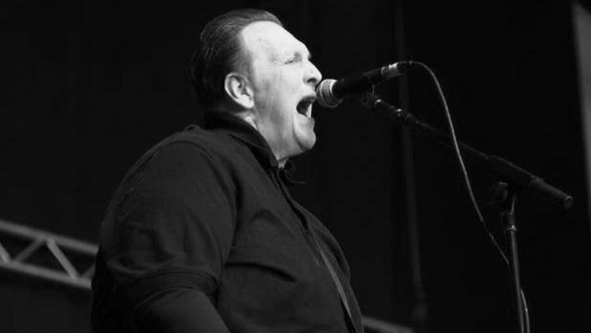 Nie żyje basista amerykańskiej grupy The Adolescents Steve Soto. Muzyk, nazywany "ikoną punka", zmarł w środę w wieku 54 lat.