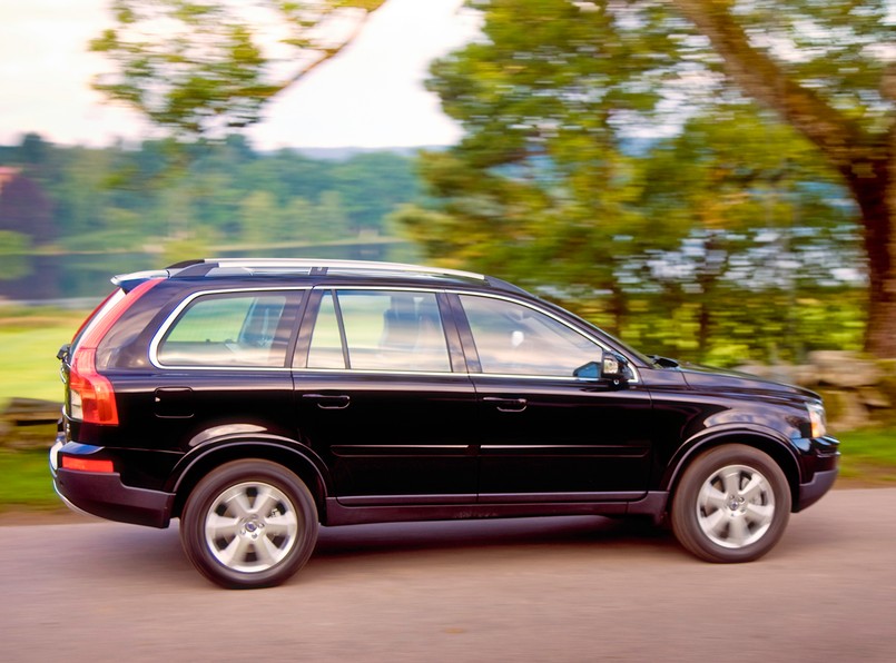 Podobnym modelem Volvo XC90 Hofman szalał niedawno po stolicy, łamiąc ograniczenia prędkości