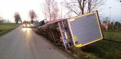 Kierowca chciał być uprzejmy. Skończyło się tak