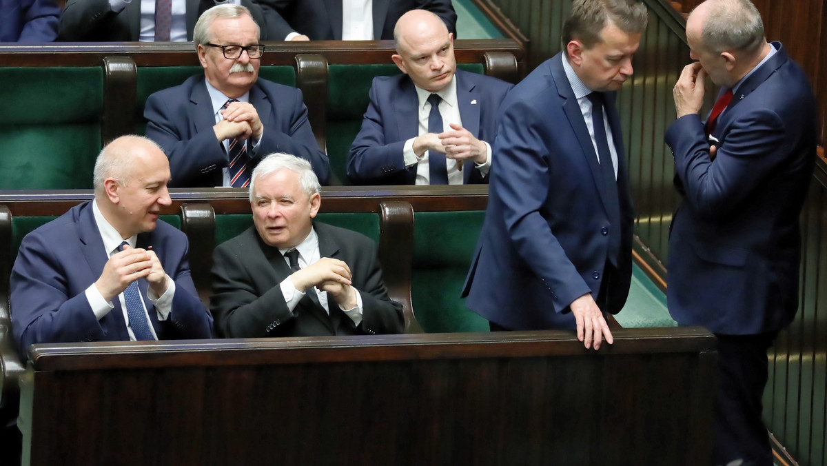 Strajk nauczycieli zawieszony. Sejm uchwalił nowelizację dotyczącą matur