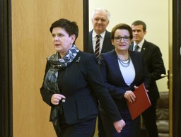 Premier: Nowa ustawa o szkolnictwie wprowadza zmiany potrzebne nauce