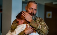 Lepiej wierzyć nastoletnim córkom niż foliarzom. Niespodziewany faworyt do tytułu filmu roku [#DobryCynk]