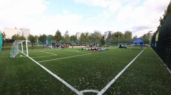 Uchwała Rady Miasta Krakowa ma uregulować zasady i tryb korzystania z przyszkolnych boisk sportowych, które są własnością gminy.