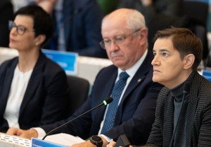 Marta Kos, Ana Brnabić