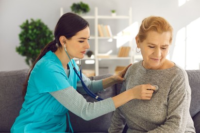 Néha erősebben bedobban, máskor kihagy a szíve? Ilyen károkat okozhat a szívritmuszavar