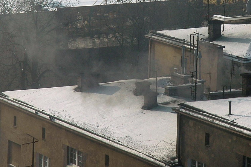 Smog atakuje Poznań! Lepiej unikać dziś spacerów