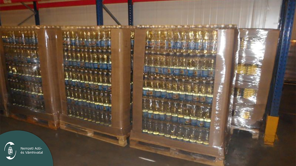 Ha esetleg bevásárolna: 48 ezer liter étolajat bocsátott árverésre a NAV