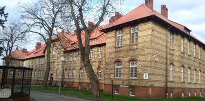 Cztery osoby uciekły z oddziału psychiatrycznego. Mogą być niebezpieczni. Trwa obława