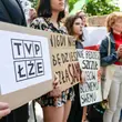 TVP wydało oświadczenie ws. zwolnionego za tęczową flagę. A mogli milczeć