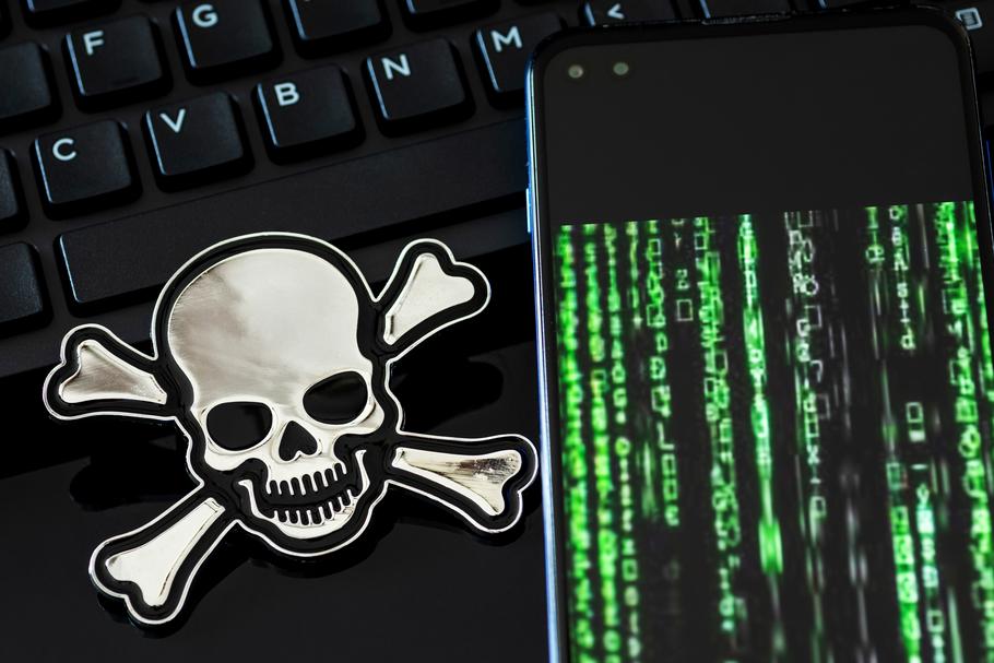 Kreml wspiera hakerów, a niektóre ataki nawet inicjuje