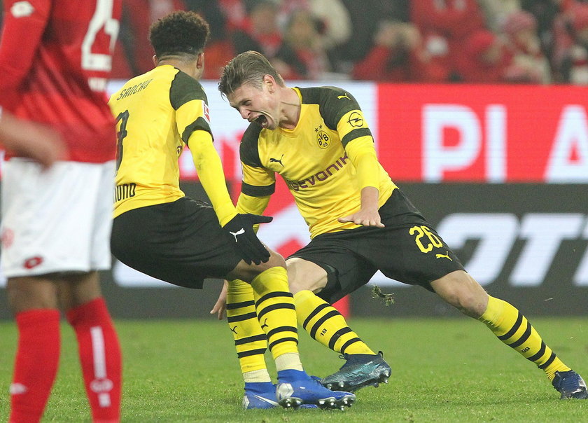 Bundesliga - 1.FSV Mainz 05 v Borussia Dortmund