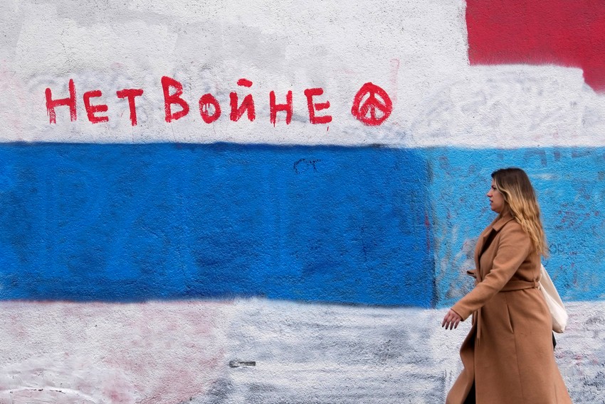 "Ne ratu" - prefarbani mural Putina u Beogradu u znak protivljenja invaziji na Ukrajinu