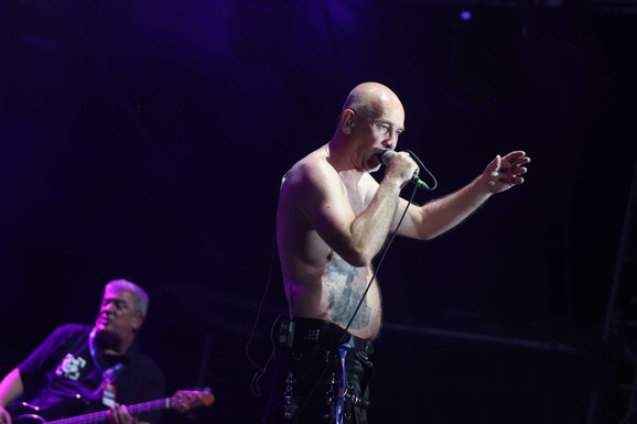 "To od čega bežiš ti, to se ne leči, to se pobeđuje": Grupa "Goblini" predstavlja spot za koncertnu verziju pesme "Luna"