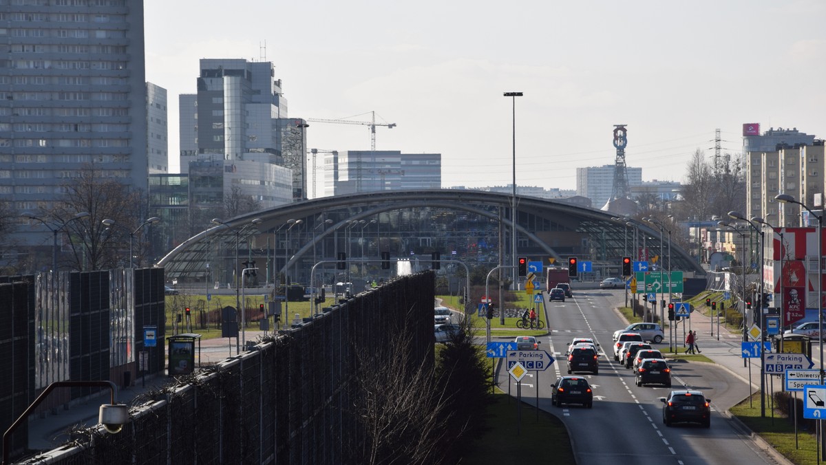 To był intensywny rok. Obfitujący w wiele ważnych wydarzeń zarówno z perspektywy regionu, jak i całego kraju. Wiele z nich będzie miało swoje konsekwencje i ciąg dalszy w nadchodzącym roku. Prezentujemy nasz subiektywny przegląd najważniejszych i najczęściej komentowanych wydarzeń z woj. śląskiego w 2017 roku.