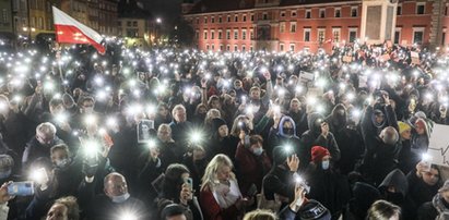 To był najmocniejszy i najbardziej symboliczny moment marszu dla Izy w Warszawie. Łzy same cisną się do oczu